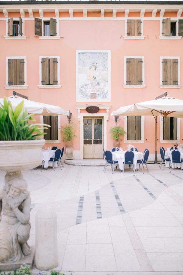 Hôtel Bacco D'Oro Wine & Relais à Mezzane di Sotto Extérieur photo
